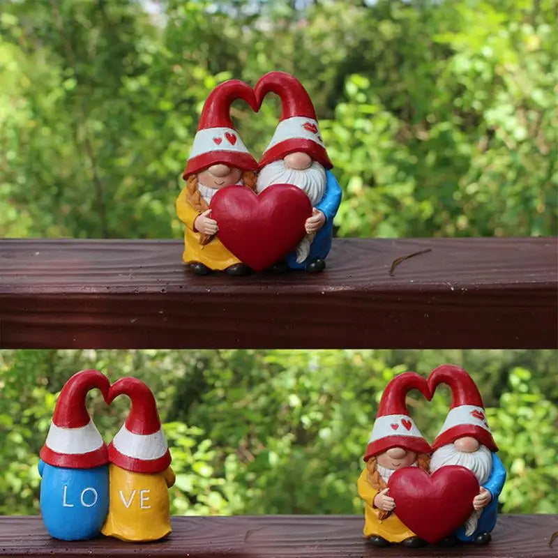 Gnome Couple in Love Collectible Figurine best Friends.